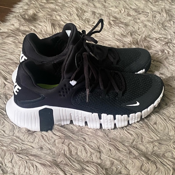 ‼️SOLD‼️Nike Runners - Picture 2 of 5